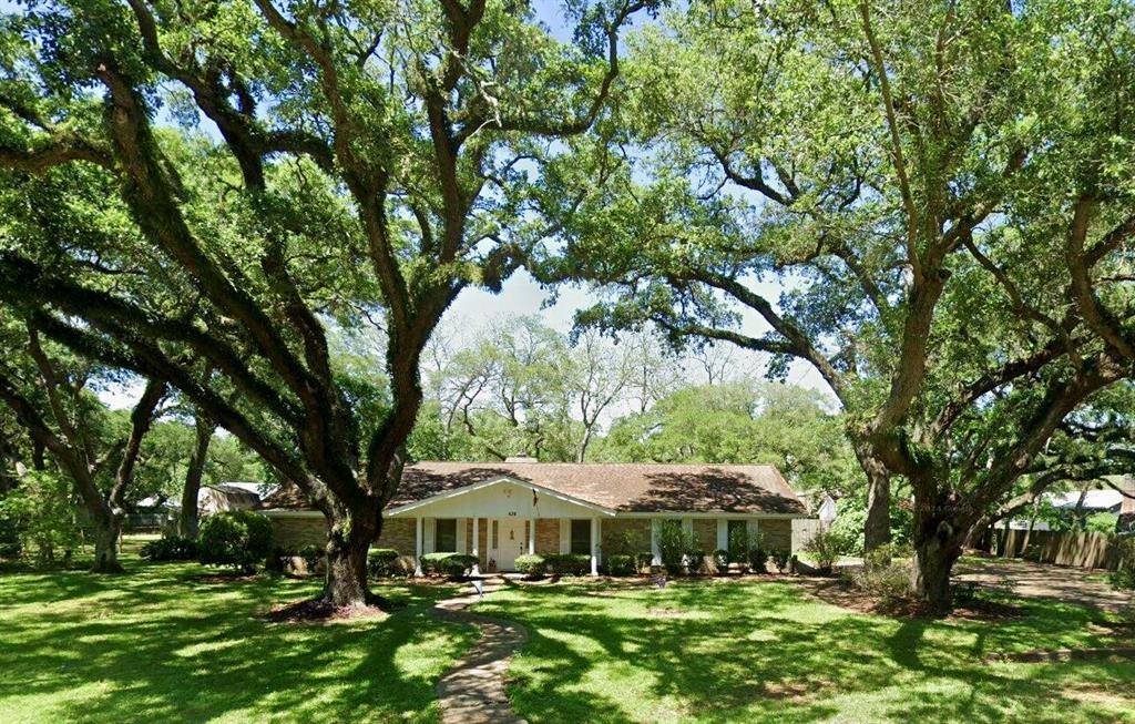 Angleton, TX 77515,620 County Road 698c
