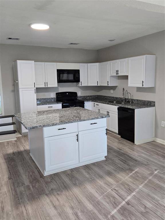 Lake Jackson, TX 77566,204 Jasmine ST