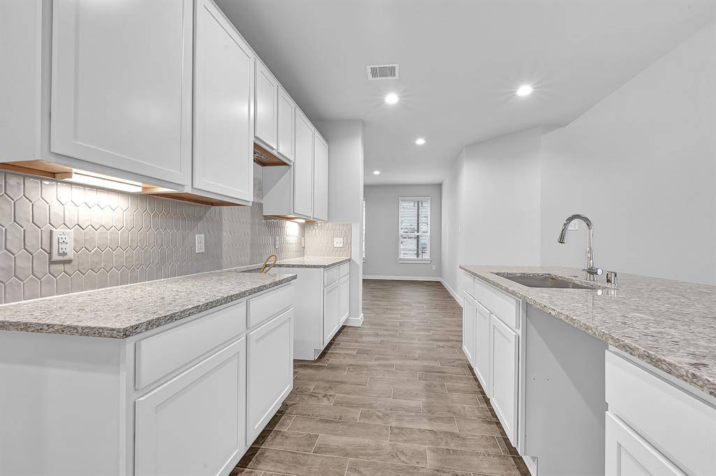 Rosenberg, TX 77471,3103 Boulder Ridge DR