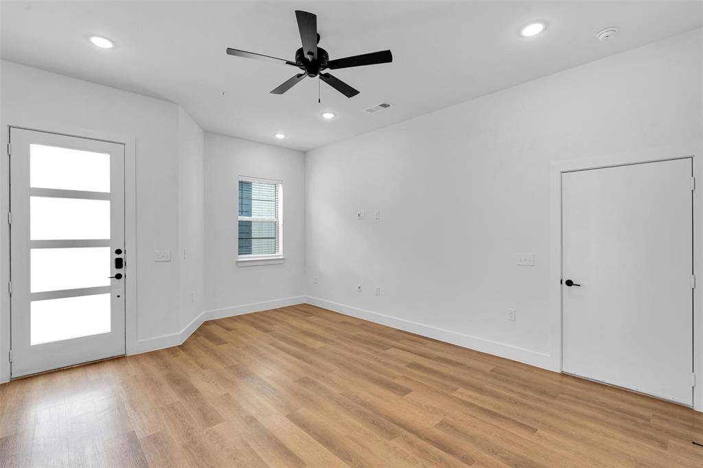 Garland, TX 75040,1877-614 Bernard ST