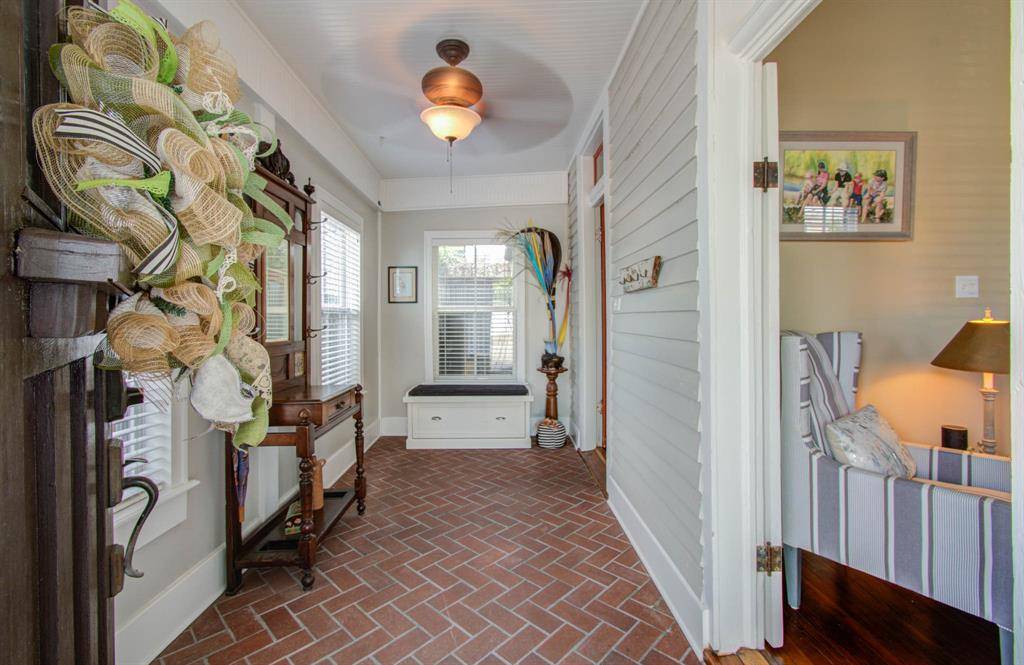 Galveston, TX 77550,511 16th ST