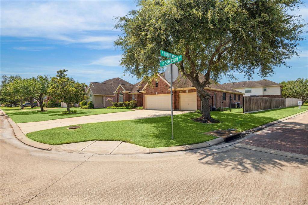 Pearland, TX 77584,3202 E Cedar Hollow DR