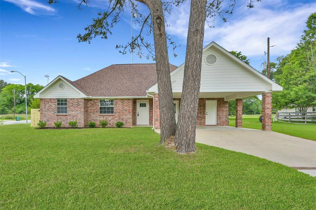 New Waverly, TX 77358,165 Cherry Circle E