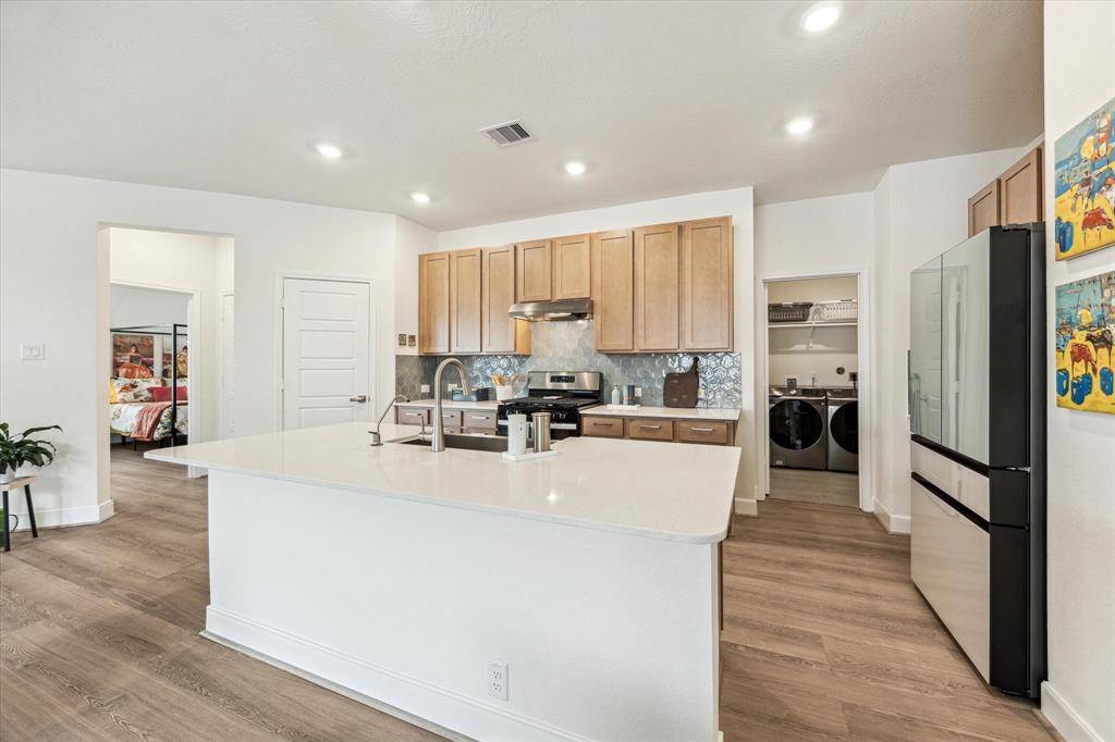 Fresno, TX 77459,2106 Katalonia LN