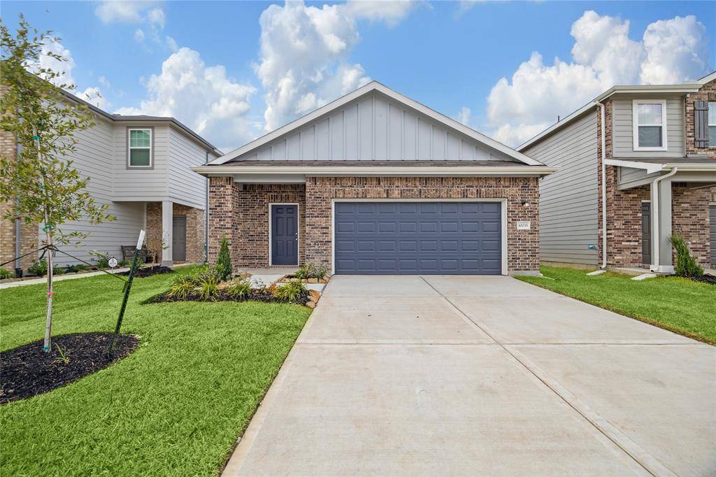 Houston, TX 77016,10035 Tiger Flower LN