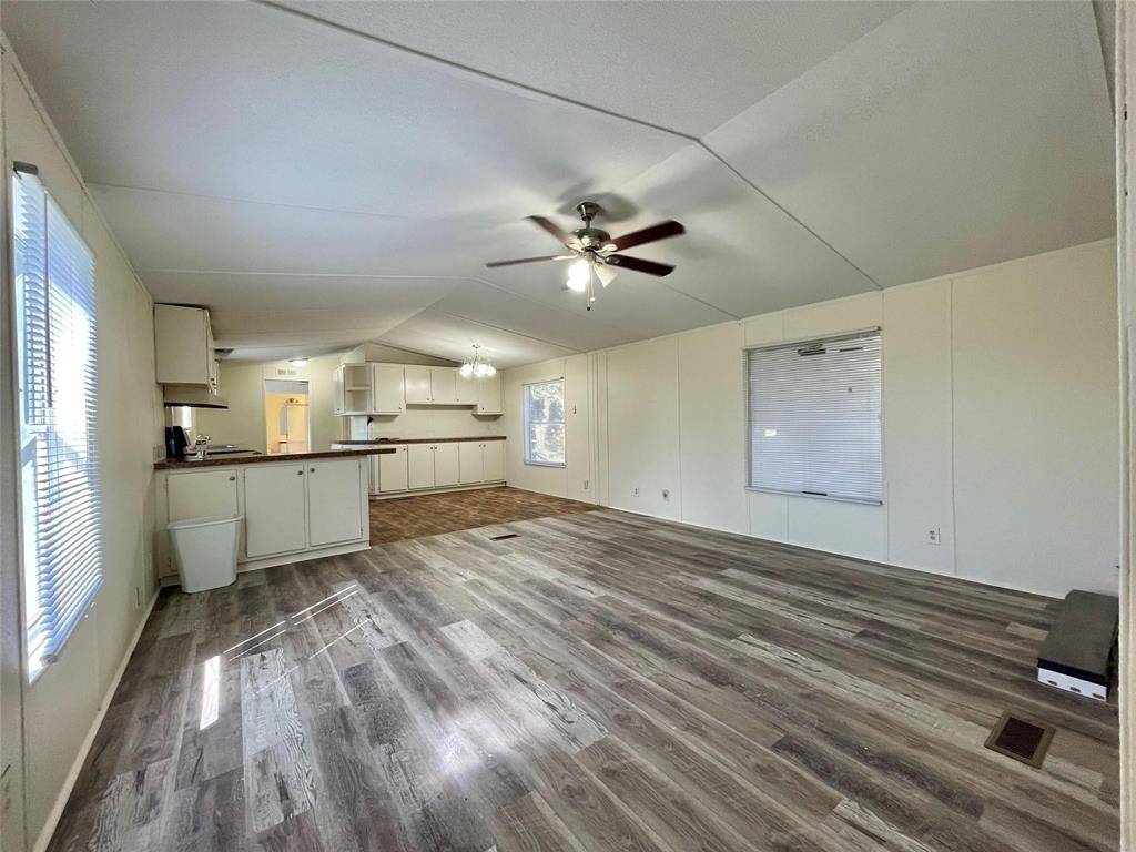 Angleton, TX 77515,238 East Phillips Road
