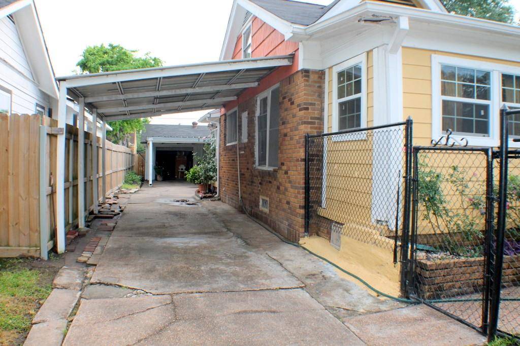 Houston, TX 77023,4334 Bell ST