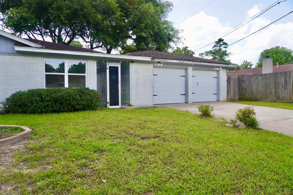 Houston, TX 77396,7527 Oak Village DR