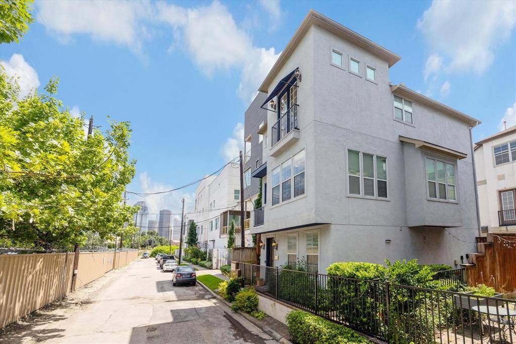 Houston, TX 77007,1219 Hickory ST