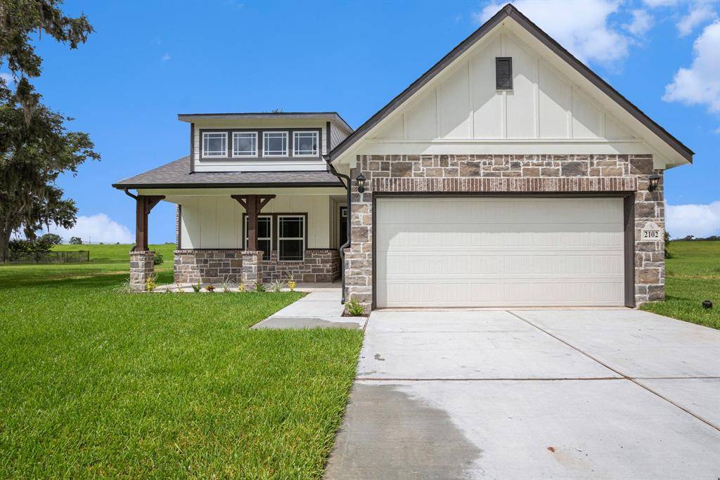 West Columbia, TX 77486,2102 Twin Lakes BLVD