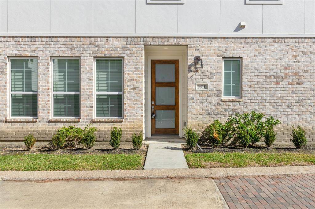 Houston, TX 77055,1610 Westside Garden LN