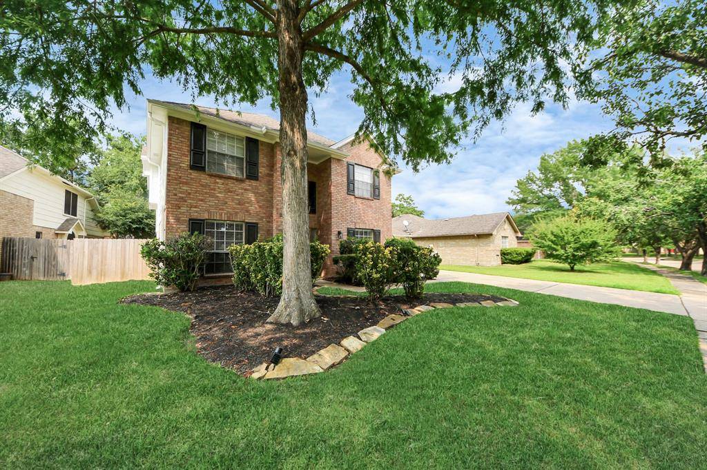 Sugar Land, TX 77479,235 Cedar Elm LN