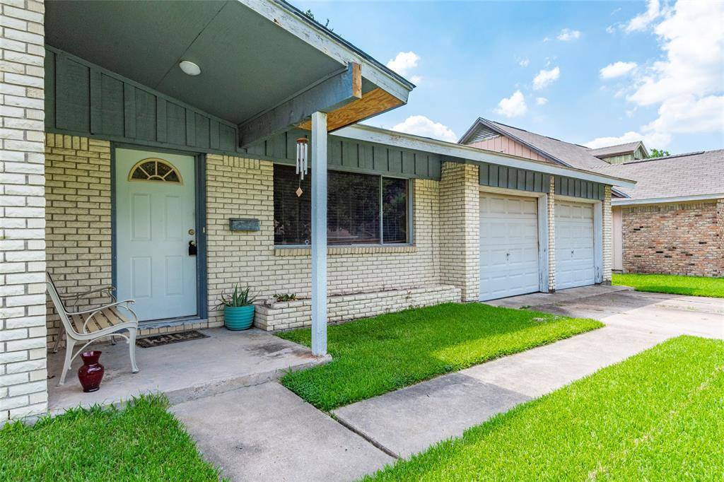 Pasadena, TX 77502,2906 Raspberry LN