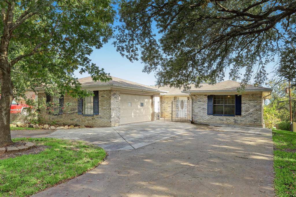 Brenham, TX 77833,2405 Lynne WAY