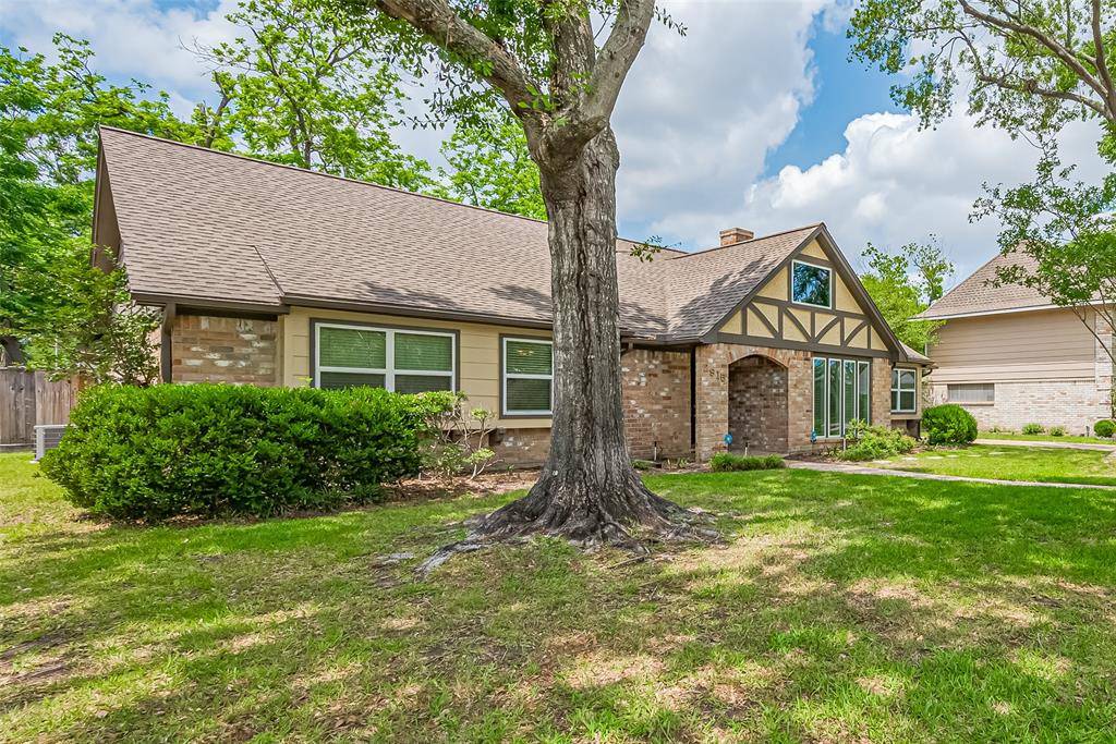 Houston, TX 77043,2915 Triway LN