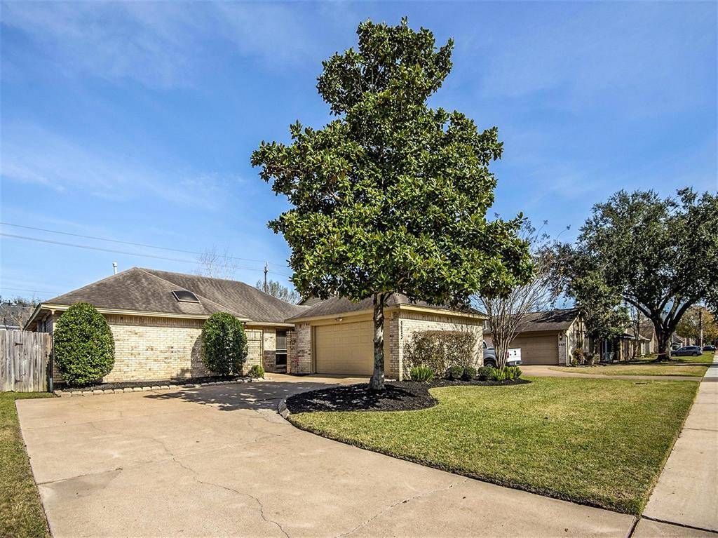 Pasadena, TX 77505,6623 Gleneagles DR