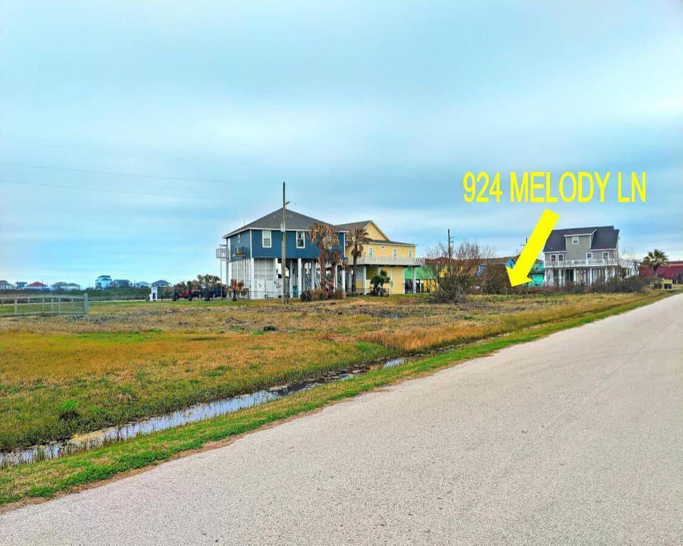 Crystal Beach, TX 77650,924 Melody LN