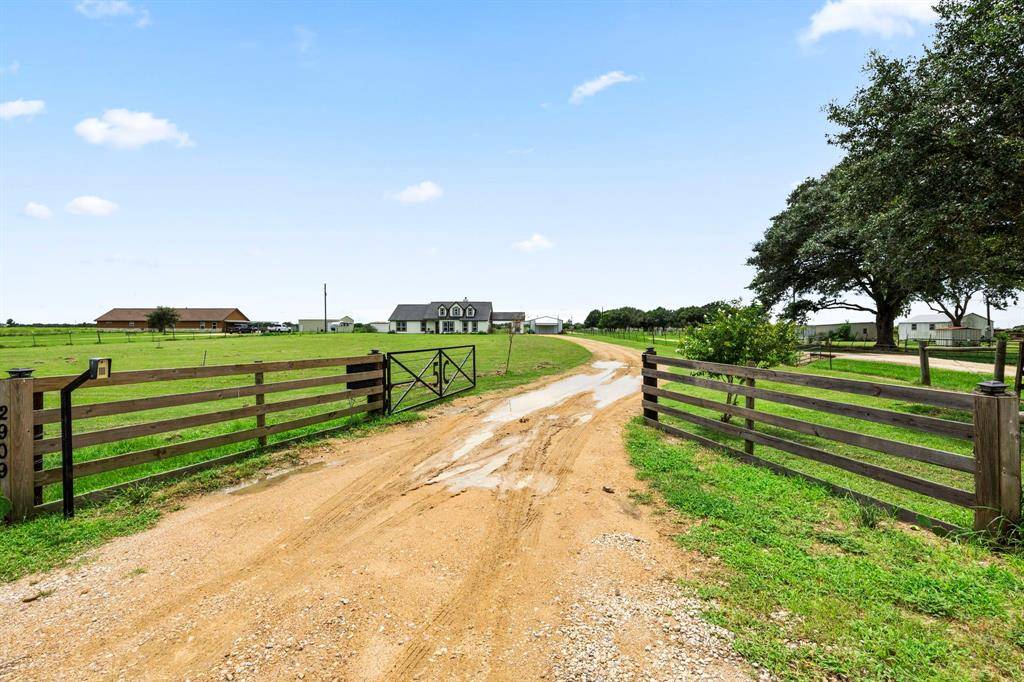 East Bernard, TX 77435,2909 County Road 289