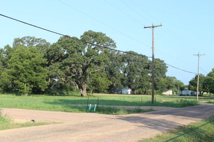 Alleyton, TX 78935,440 Canal ST