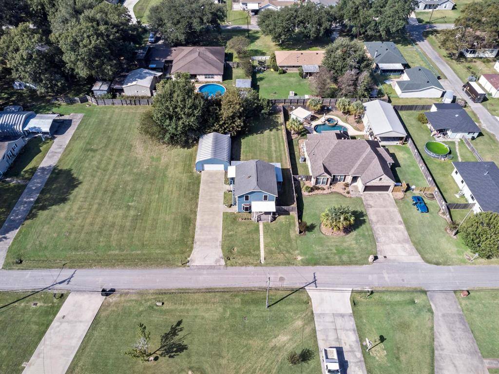 Port Neches, TX 77651,309 E 2ND ST