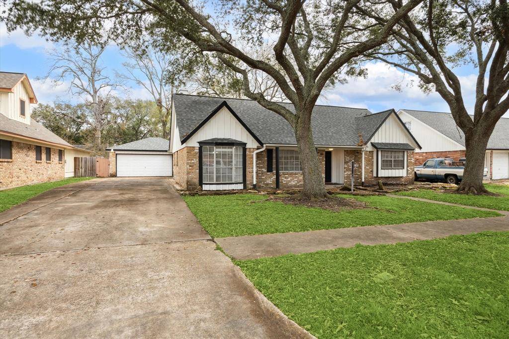 Pasadena, TX 77502,2703 Huckleberry LN