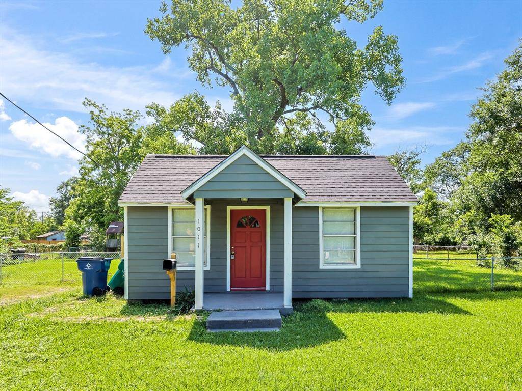 Angleton, TX 77515,1011 N Arcola ST