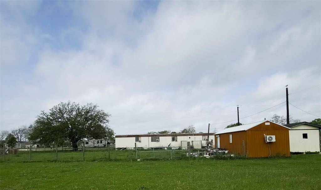 Palacios, TX 77465,36 Old River RD