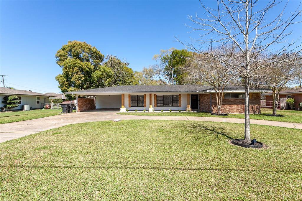 Nederland, TX 77627,524 N 27th ST