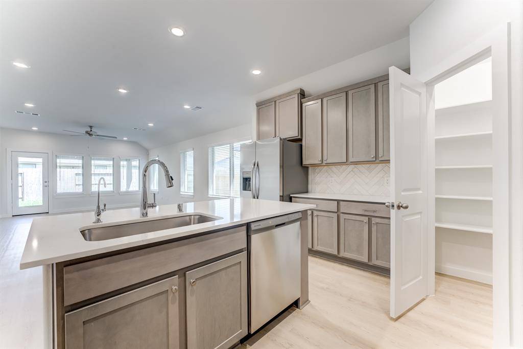 Hockley, TX 77447,31810 Autumn Spur Ln