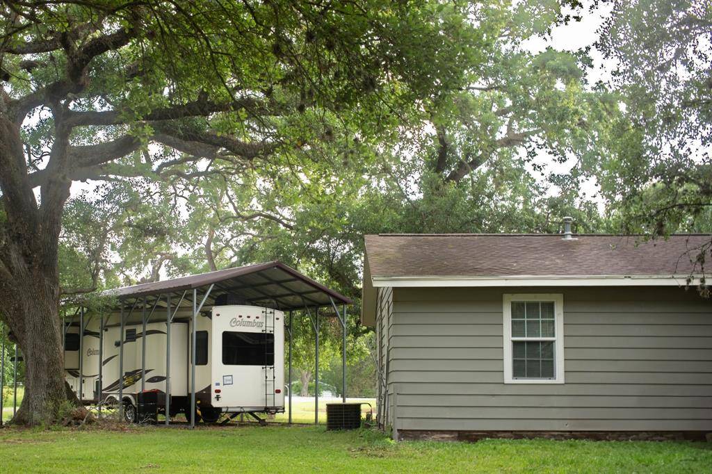 Van Vleck, TX 77482,447 Fm 2540 N