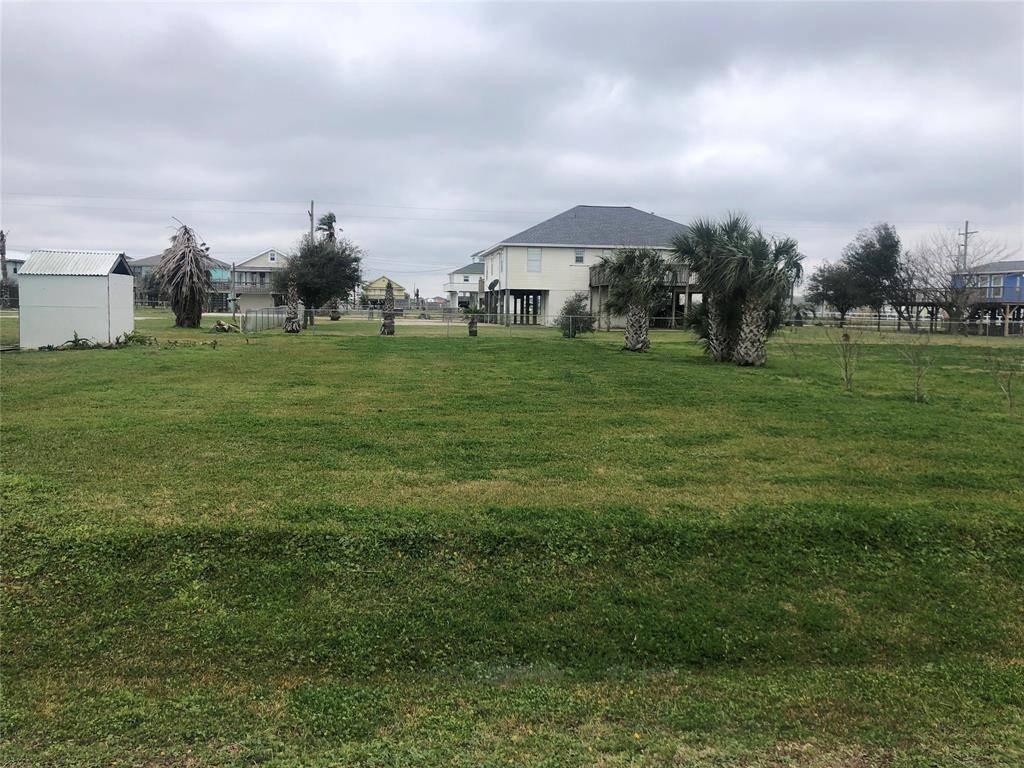 Crystal Beach, TX 77650,967 Surfview DR