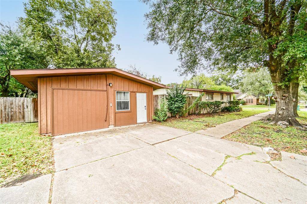 Pasadena, TX 77502,2508 Huckleberry LN