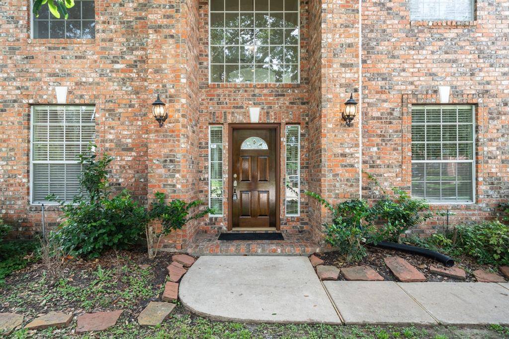 Sugar Land, MS 77479,6026 Briar Hill CT