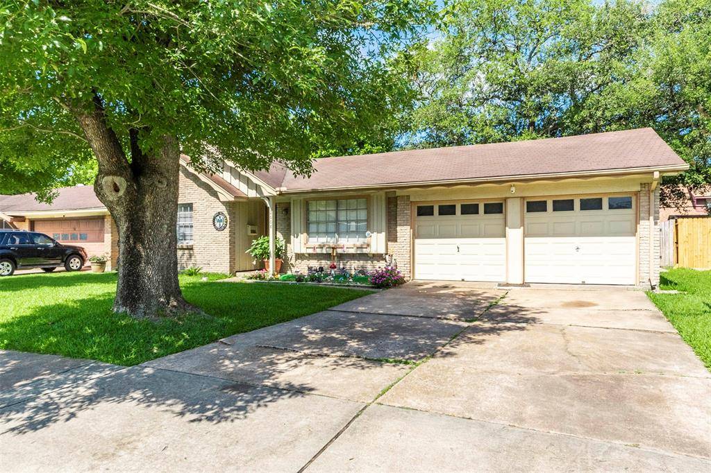 Pasadena, TX 77502,2608 Raspberry LN