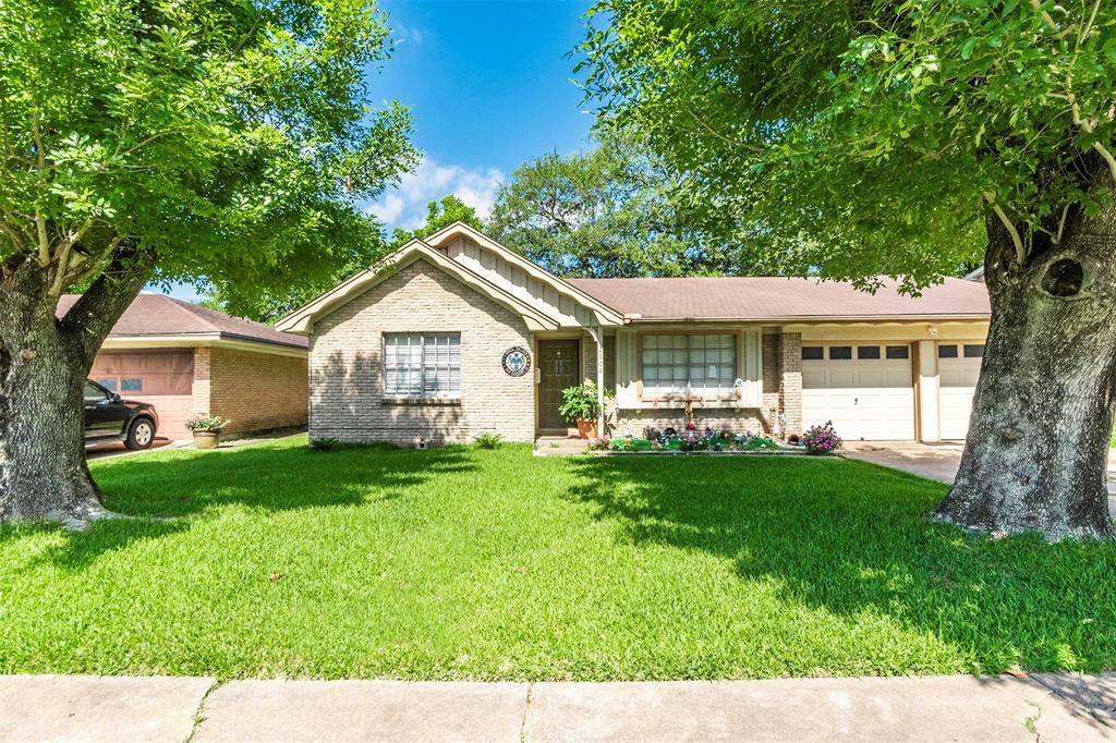 Pasadena, TX 77502,2608 Raspberry LN