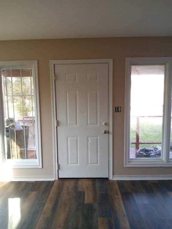 Dobbin, TX 77333,209 6th ST