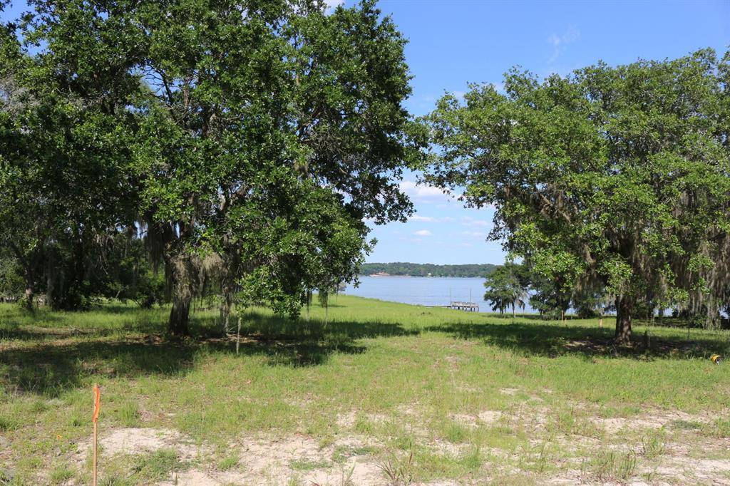 Onalaska, TX 77360,106 Autumn Shores DR