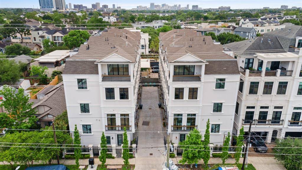 Houston, TX 77006,1337 Peden ST