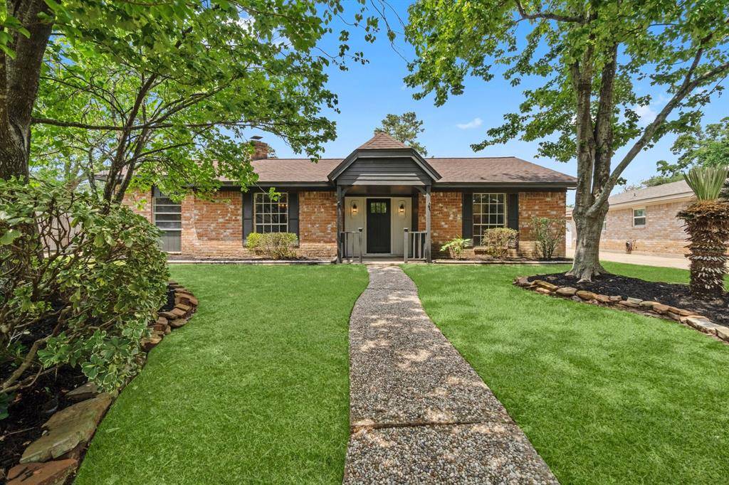 Houston, TX 77070,8122 Wimbledon LN