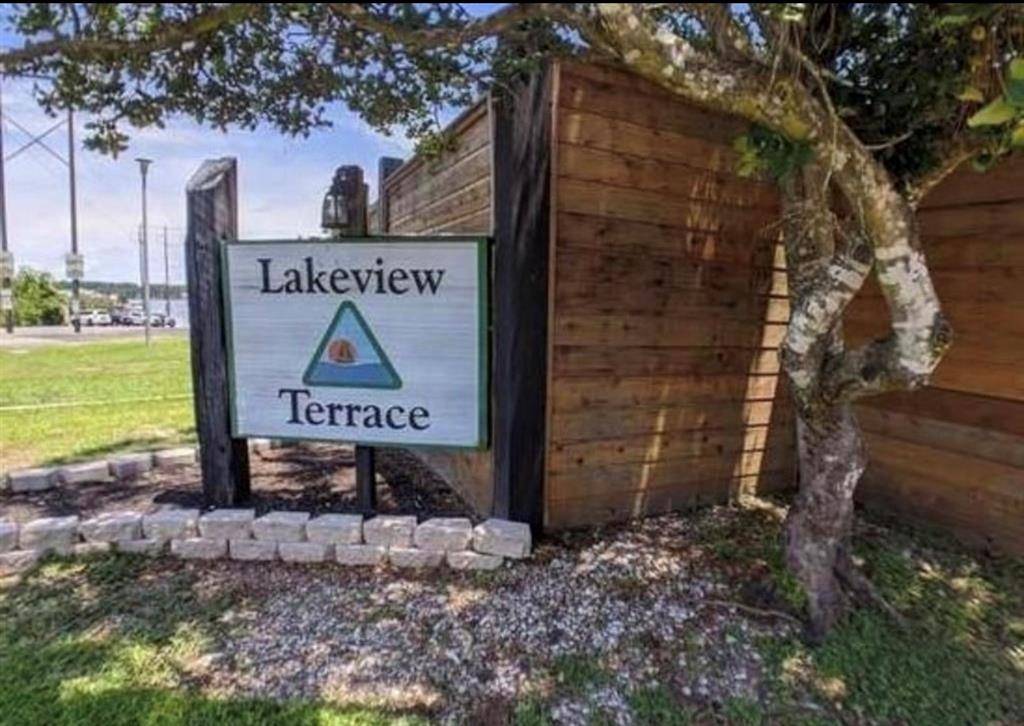 Conroe, TX 77356,204 Lakeview TER