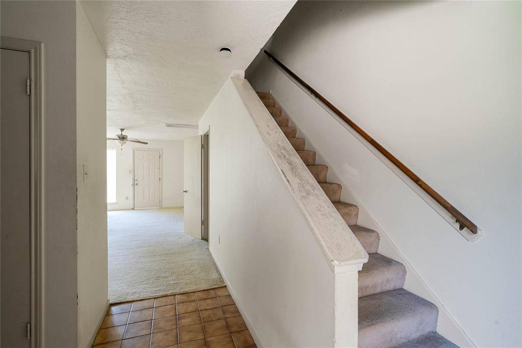 League City, TX 77573,563 Birdsong DR