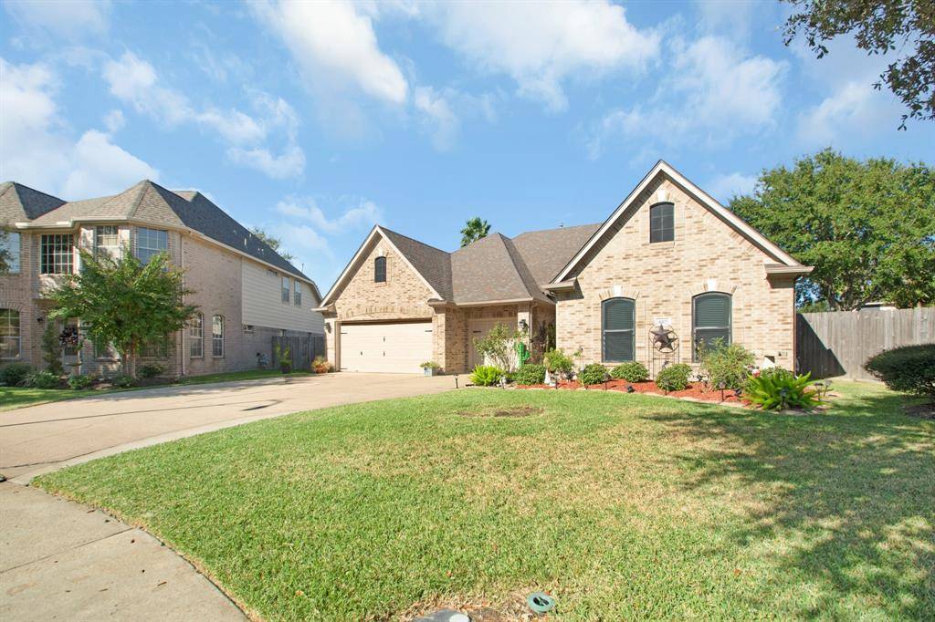 Pasadena, TX 77505,4303 Green Tree CT