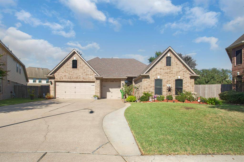 Pasadena, TX 77505,4303 Green Tree CT