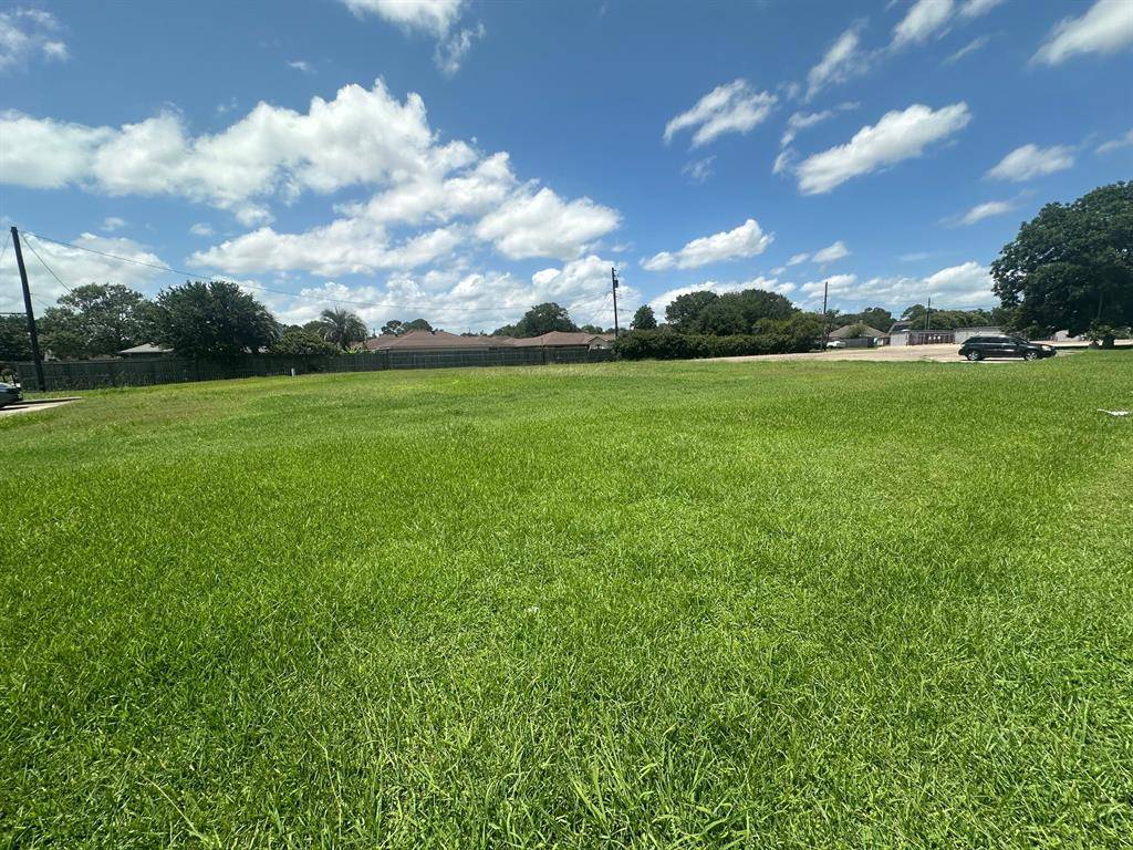 Port Neches, TX 77651,2702 Nall ST