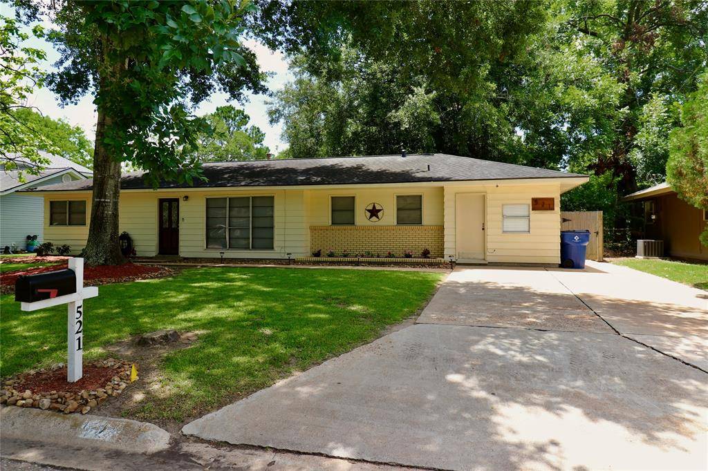 Angleton, TX 77515,521 Holly ST