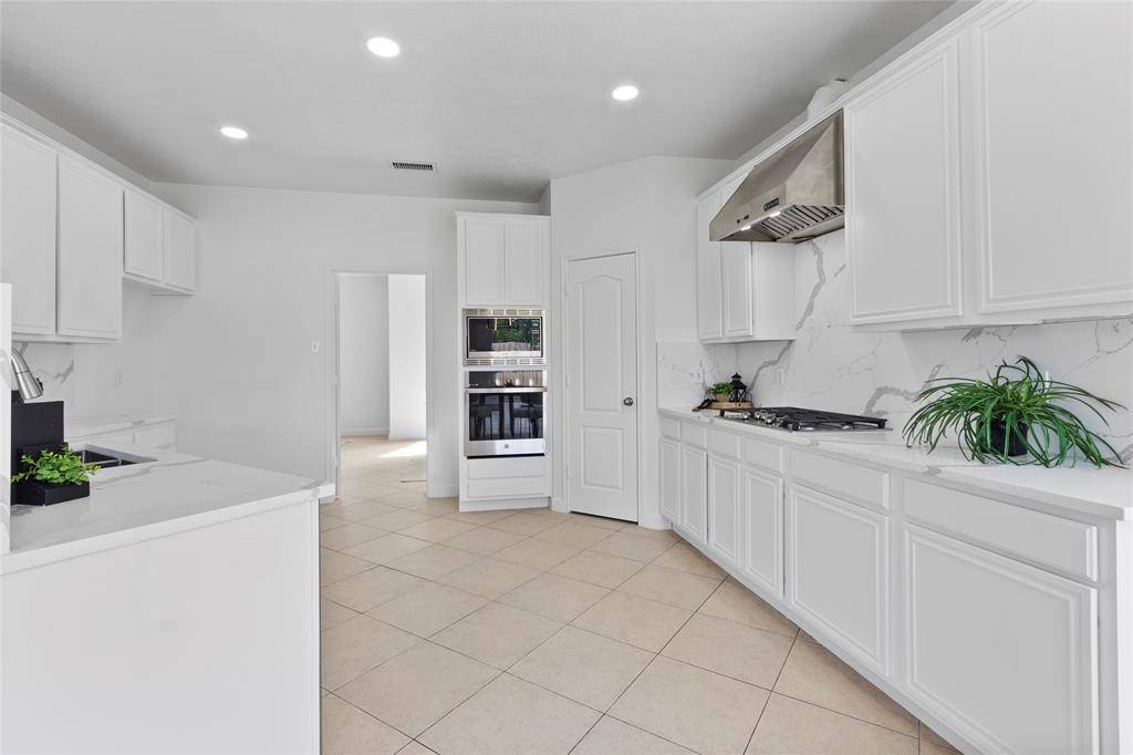Houston, TX 77064,10039 Briarpark Trail LN