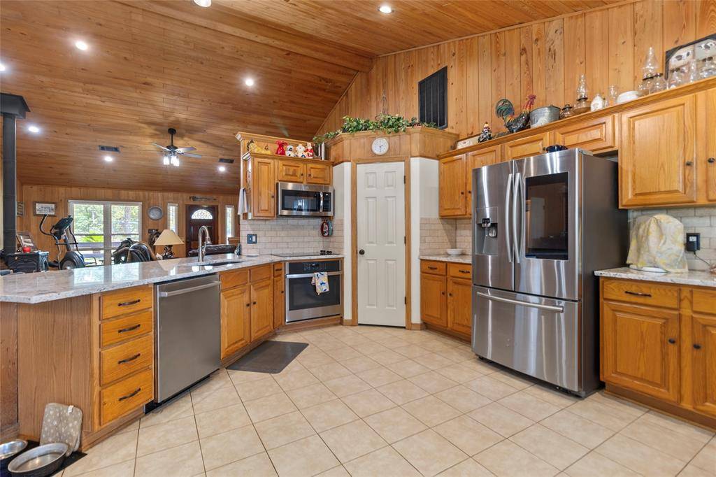 Conroe, TX 77303,9895 Hickory Ridge DR