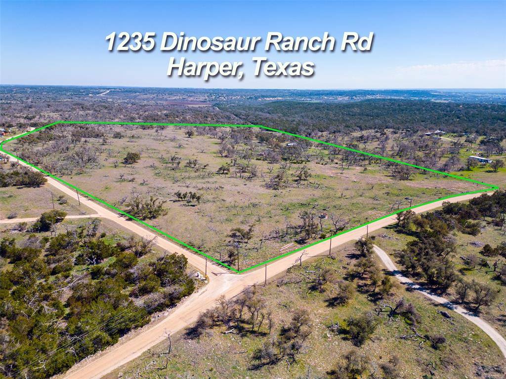 Harper, TX 78631,1235 Dinosaur Ranch RD