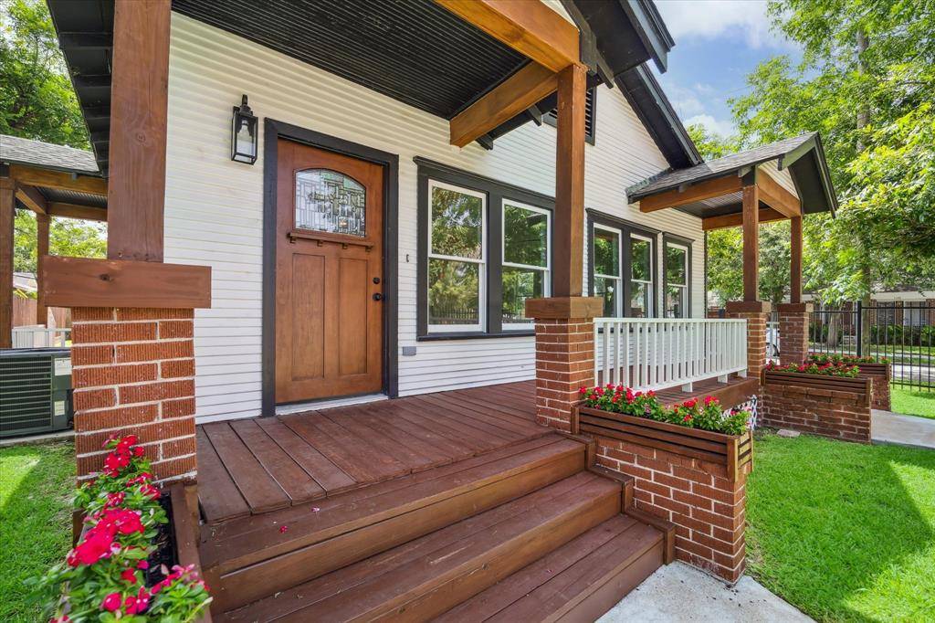 Houston, TX 77008,1204 Studewood ST