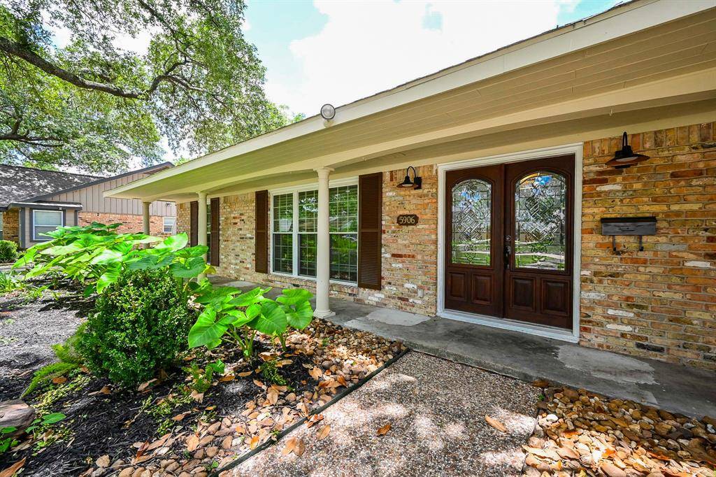 Houston, TX 77096,5906 Dumfries DR